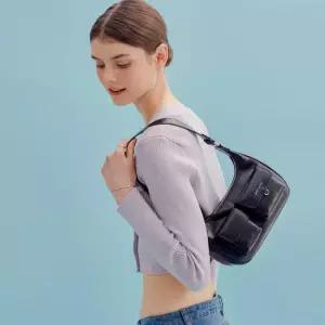 세인트스코트 알리야 스몰 숄더백 PBK204 블랙