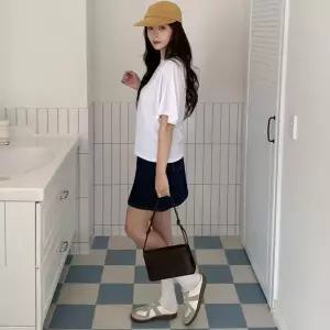 [하프클럽/]여성 루즈핏 날개소매 라운드넥 스판 반팔티