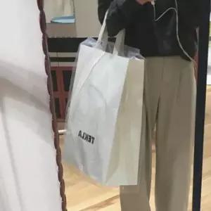 [문구] 가방방수커버 고급쇼핑백 선물백 선물용 선물종이가방 옷봉투