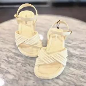 SP4WAS29_데일리꼬임웨지샌들