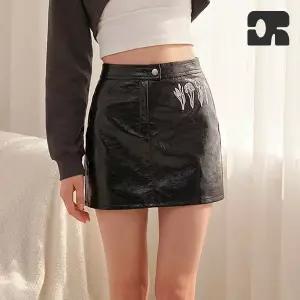 [로코엘라][CENTAUR] FAUX LEATHER MINI SKIRT