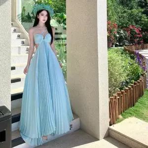 여성용 원피스 하계 스트링 홀터넥 바캉스 프렌치 펀칭 셔링 롱스커트 허리 정장 필수템 해변 연청 인기2