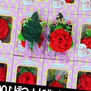 붉은꽃 조화 투명케이스 포장 단체행사 어버이날 스승의날 감사 선물 핀 달린 꽃