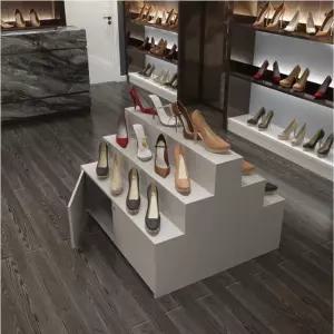 계단식 상품진열대 쇼케이스 의류매장 테이블 전시대