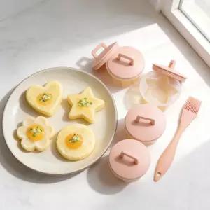 계란 수란 컵 4개 세트 반숙과 모두에 이상적이며 전자레인지와 레인지에서 작동합니다 뚜껑 4개와 오일