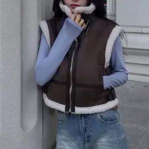 [라일리여성의류] Rly 여성 인조 무스탕 하이넥 조끼 레이어드 아우터