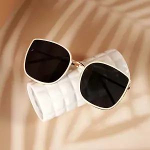 나비선글라스 캣츠아이 20236 WFJ676N