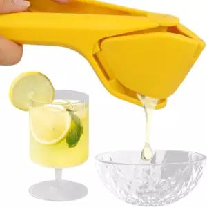 레몬 라임 과일 오렌지 옐로우를 위한 평평하고 보호 가능한 핸드 헬드 착즙기 레모네이드 압착기