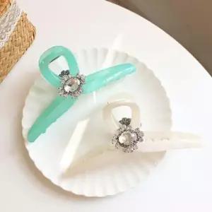 [옷자락]여성 아크릴 지르코니아 포인트 대형 헤어 집게핀