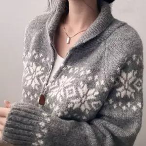 DUGNMARKT  눈꽃 패턴 투웨이 지퍼 니트 가디건 노르딕 겨울 오버핏 여성