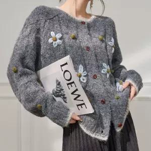 DUGNMARKT  플라워 자수 포인트 니트 가디건 여성 부클 러블리 기본 의류