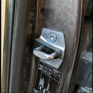 6XDB 자동차 수정 문 클로저 E84 E83 F25 E70 E71 용 내부 방음 댐퍼 씰 패드