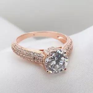 18kgp 다이아몬드 큐빅 반지 Rcv1+3Wil