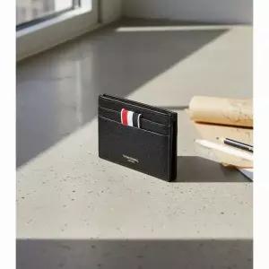 톰브라운 페블 그레인 더블 사이드 카드홀더 26SS 카드지갑 FAW035A 00198 001