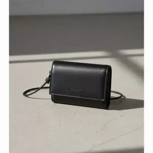 생로랑 SAINT LAURENT 가죽 벨크로 지갑 820355 1EL0E 1000