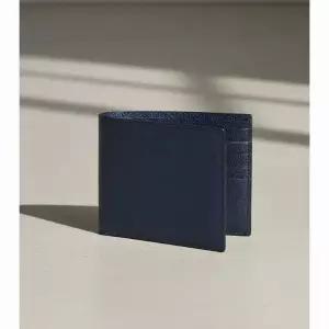 톰브라운 THOM BROWNE 페블 그레인 바이폴드 남성 반지갑 MAW023A 00198 415