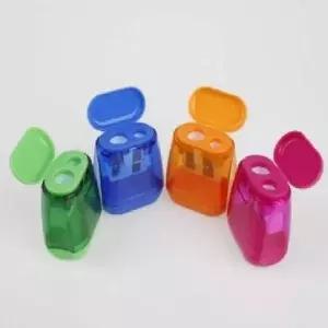 [에이치플러스몰]TBZ 휴대용 2구 미니 연필깎이 1개(색상랜덤)