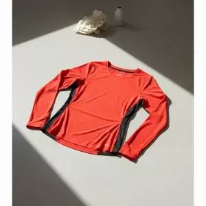 아크테릭스 노반 크루 LS 여성 로고 셔츠 긴팔 티셔츠 ATPFW10259