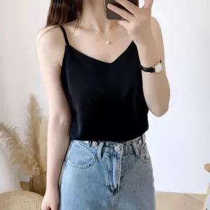 끈나시 새틴느낌 실크끈나시 새틴끈나시 하늘하늘 민소매티