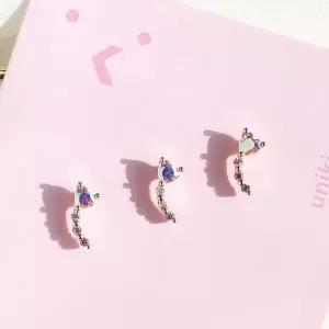 [하프클럽/](낱개판매) 러브 테일 귓바퀴 트라거스 피어싱