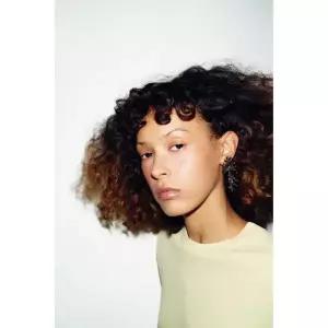 ZARA 코랄 글리터 이어링 - 콜 그레이 413050