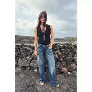 ZARA 테일러드 브이넥 바디수트 - 블랙 413059