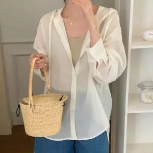 언발셔츠 얇고 가벼운 후드 시스루 셔츠 언발기장 루즈핏