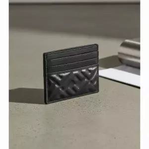 펜디 바게트 카드 케이스 카드지갑 8M0445 AAJD F0KUR