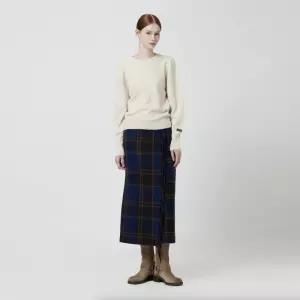 백화점 CC콜렉트 수술 장식 체크 롱 스커트 C254MSD031