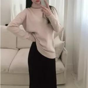 [옷은날개] 로미 여성 목폴라 터들넥 무지 루즈핏