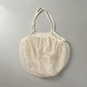 빌라봉 여성 비치 메쉬 그물 숄더백 WF13OB121NAT 여름 휴양지 가방