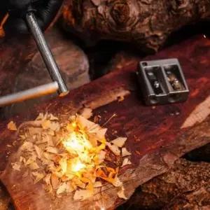 [문구/오피스] KT02 서바이벌 키유니티 우드샤프너 2홀 티타늄