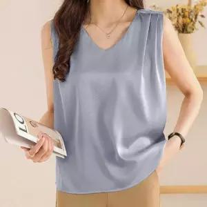 세련된 오피스룩 시원한 민소매 새틴 블라우스 새틴블라우스
