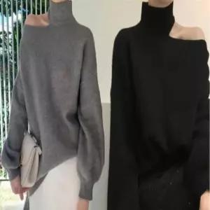 [의류] 오프숄더 여자 소매 어깨 트임 벌룬 터틀넥니트 한쪽