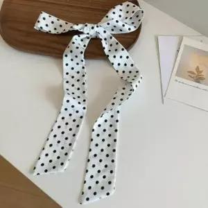 [하프클럽/다잇템]여성 포인트 문양 미니 땡땡이 스타일 스카프