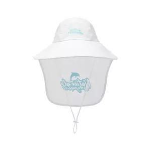 내셔널지오그래픽 키즈 와이드 플랩캡 WHITE K262KHA120