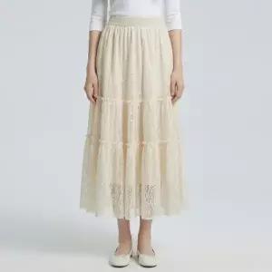 KARRA 플로어시스루펀칭스커트_A6M0071