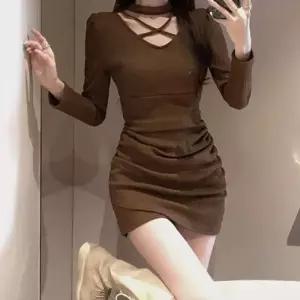 [리빌모아]여자 슬림핏 브이넥 무지 골지 니트 원피스 OCWW-OPA-SWFGOR4V