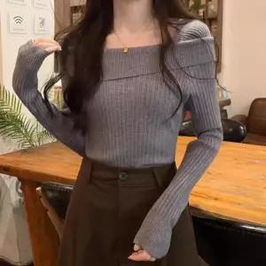 [리빌모아]여자 오프숄더 스퀘어넥 긴팔 골지 니트 DMESW-TSA-STS14277484