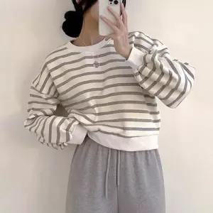 [리빌모아]여자 캐주얼 세미크롭 단가라 맨투맨 DMESW-TSA-STS14326885