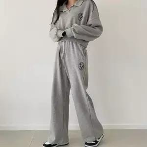 [리빌모아]여자 트레이닝 크롭 상의 일자 바지 세트 DMESW-SET-STS14329638