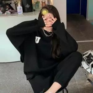 [리빌모아]여자 로고 라운드 맨투맨 조거 바지 세트 DMESW-SET-STS14343481