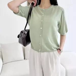 [리빌모아]여자 린넨 퍼프 무지 반팔 니트 가디건 DJW-CA-S2LPPT1020-차콜