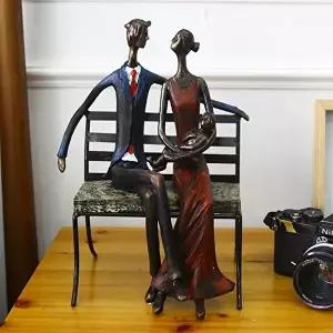 [미아트]로얄타임 벤치에서 쉬는 신혼부부 인테리어 장식 소품