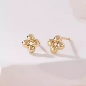 [비앤비골드] 14K 물방울 크로스 플라워 침귀걸이 한쌍 MNE42486