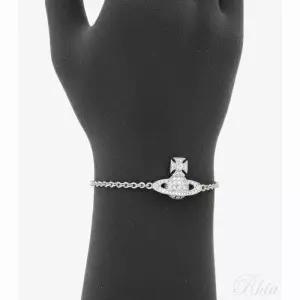 [비비안웨스트우드] 카멜라 바스 릴리프 브레이슬릿 실버 154956756