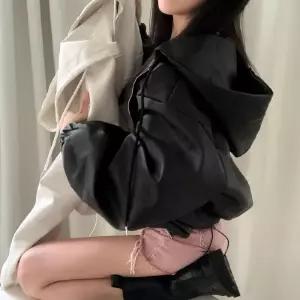 타노스여자 데일리룩 점퍼 집업 야구 항공 가을 복고풍 스트링 후드 긴팔 PU가죽 재킷 숏 코트 KUK3