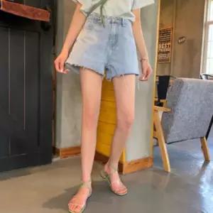 [기타브랜드]네쥬 여성 여름 연청 와이드 핫팬츠 캐주얼 컷팅 데님 청 반바지