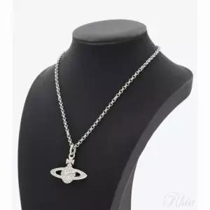 [비비안웨스트우드] 미니 바스 릴리프 펜던트 목걸이 154957168