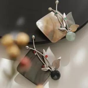 [제이로렌]바이데이지 사각 자개 진주 브로치 Bb0355